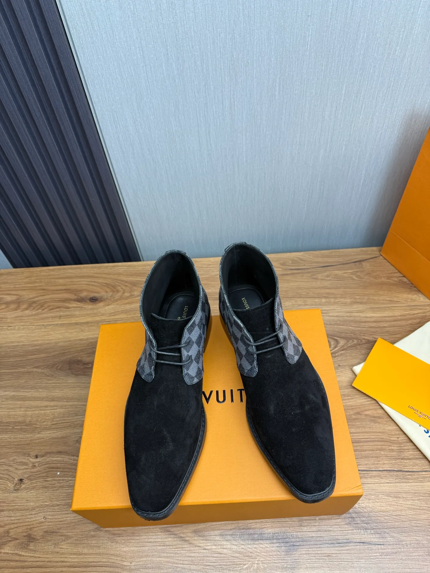 Men's shoes 💰760💰 LV. - Men's business casual leather shoes, top quality cow products. 1:1 shipment ⬆️Luxury and noble 👞All imported original brand leather materials, just to create a more comfortable wearing experience, upper: original cowhide ➕Imported full cow lining, original outsole ✔️16-45 (38.45 non-returnable)